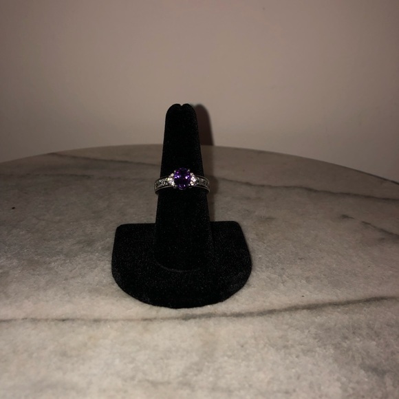 🌕Purple stone accents on silver tone ring - Picture 7 of 7